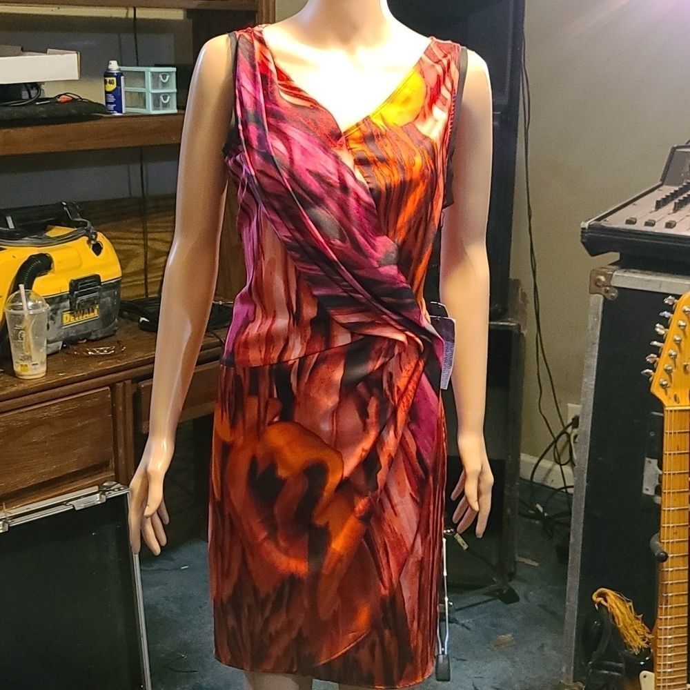 Vera Wang sleeveless car trip dress